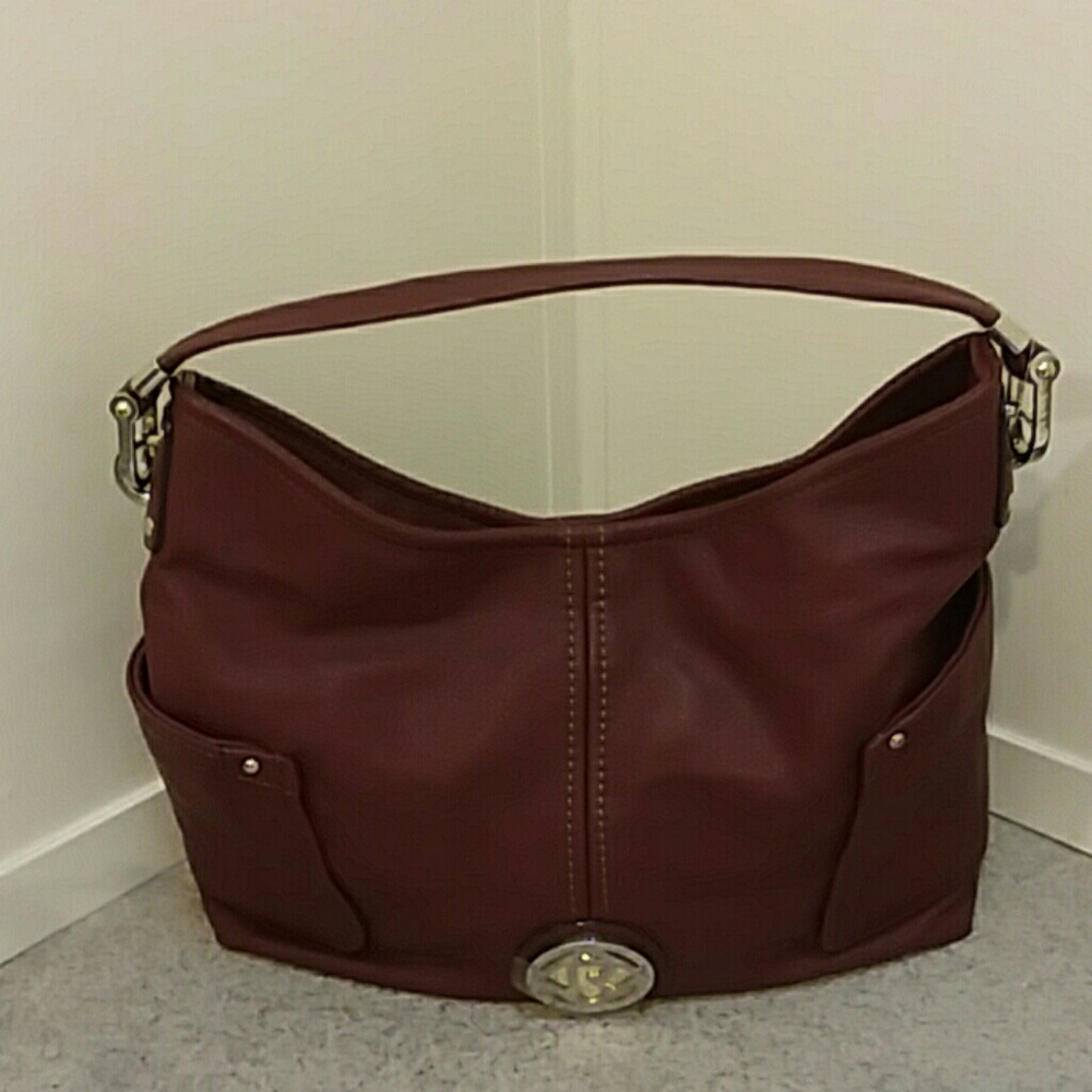 NWOT Relic maroon purse